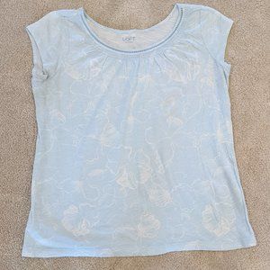 Ann Taylor Loft Blue and White Floral Blouse Size L